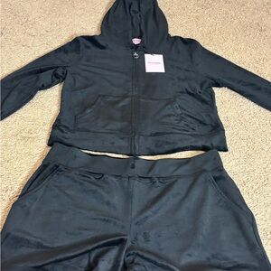 NWT Juicy couture Black Velour Hoodie and Shorts Set